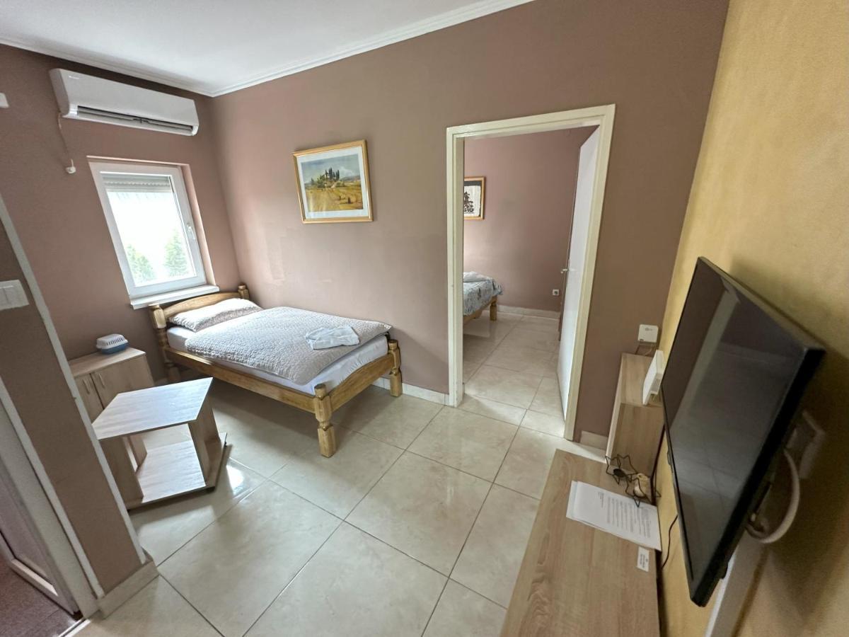 Vila Boska Palic Bagian luar foto