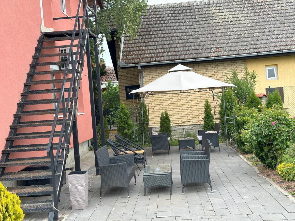 Vila Boska Palic Bagian luar foto