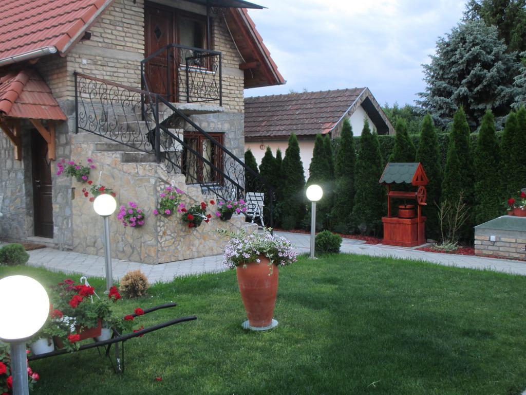 Vila Boska Palic Bagian luar foto