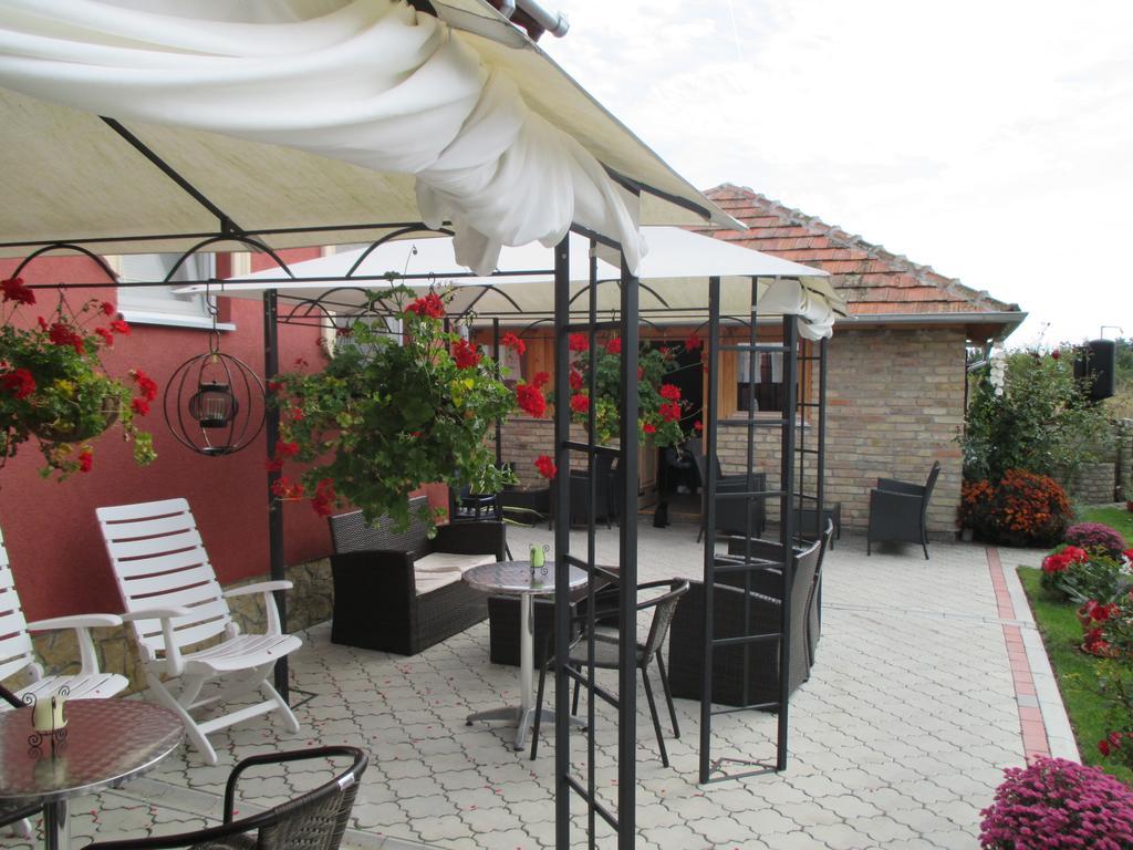 Vila Boska Palic Bagian luar foto