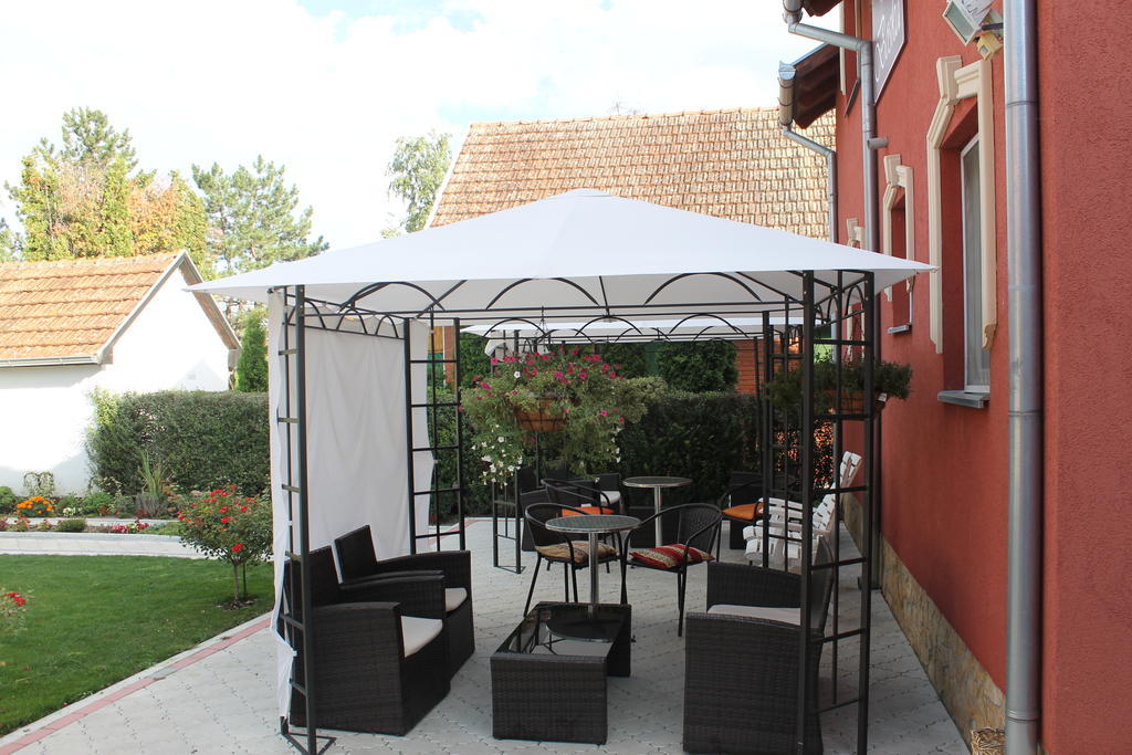 Vila Boska Palic Bagian luar foto